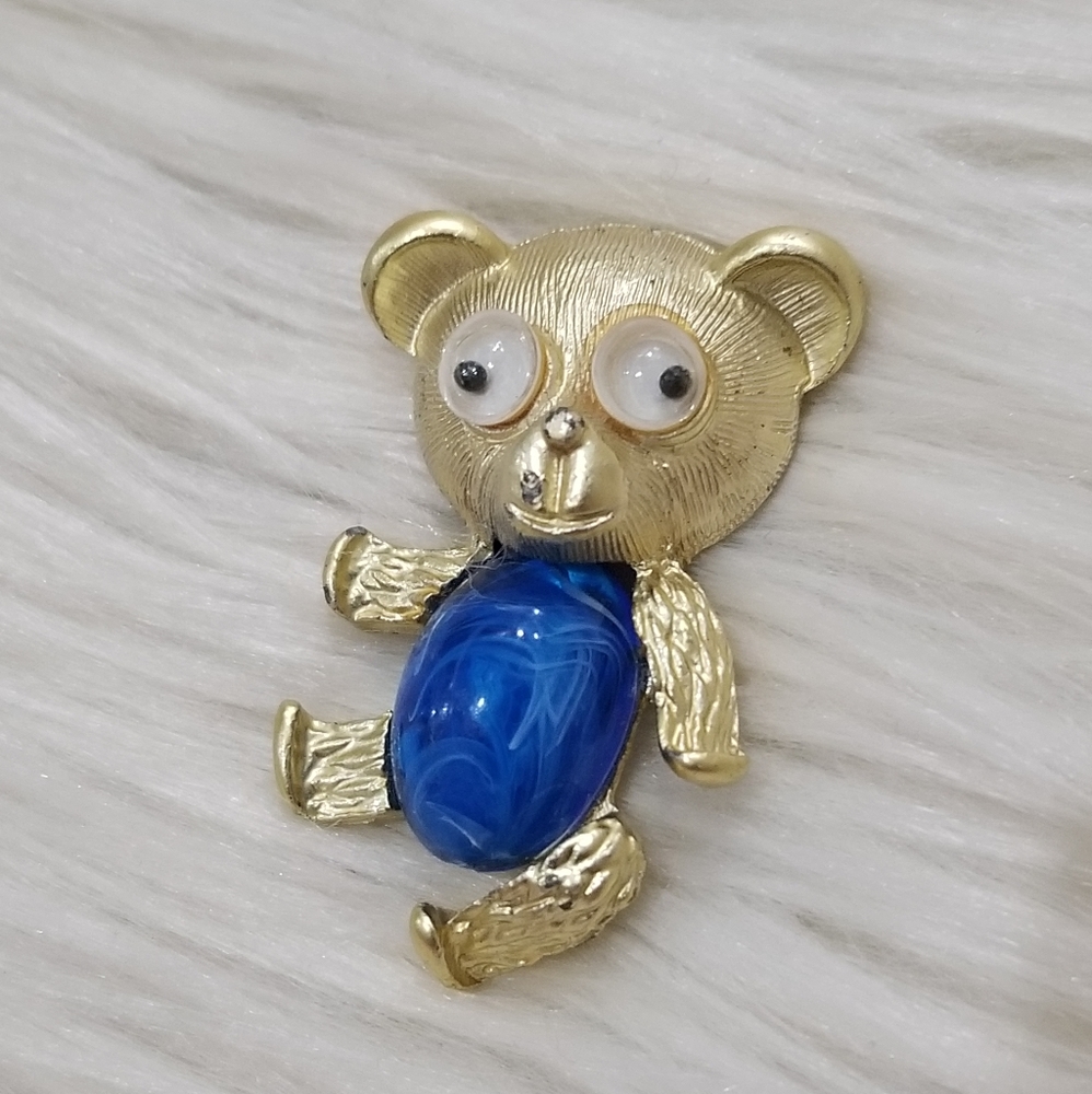 Vintage teddy bear brooch